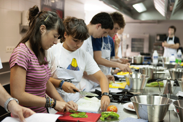 Basque Culinary Centerrek bost gastronomia-kanpamentu antolatu ditu uda honetarako