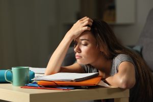 Eskola publikoko ikasleek Matematikako ikasturte erdiaren baliokidea galdu zuten pandemiagatik